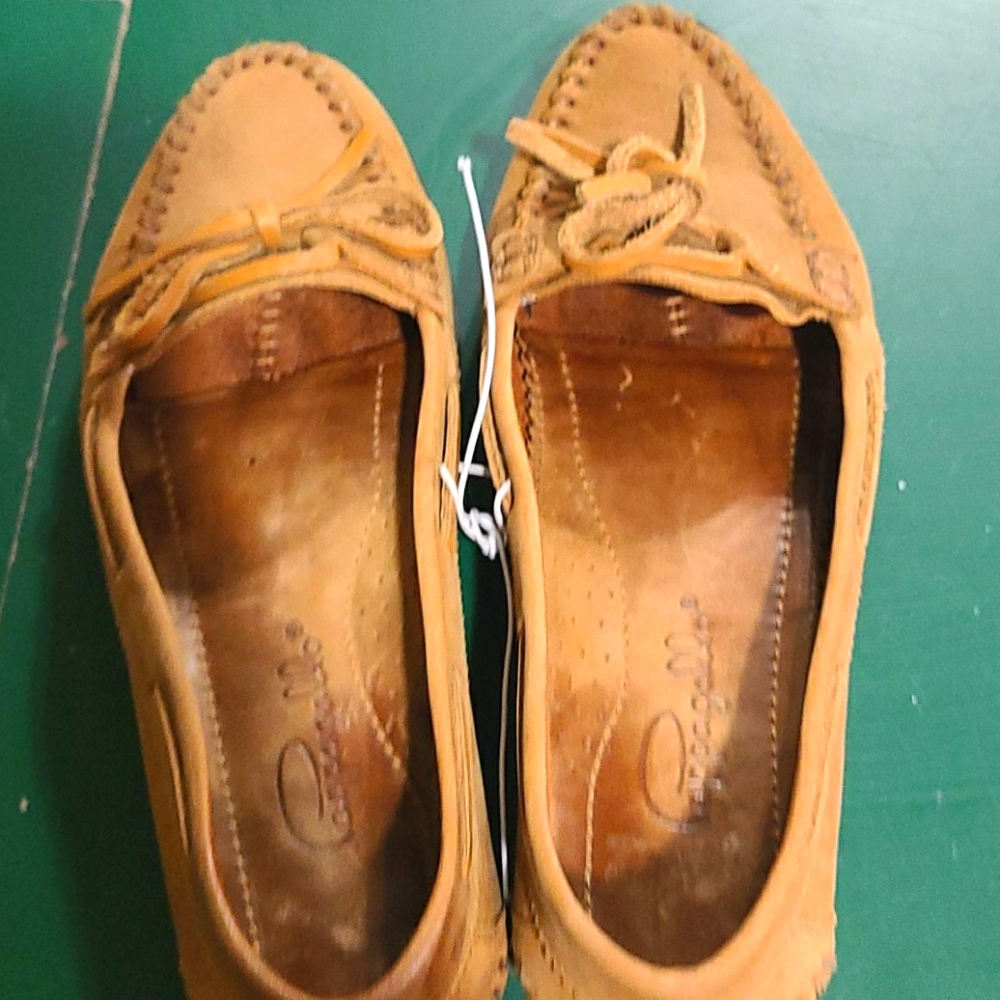 Moccasin leather shoes